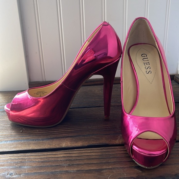 Guess Hot Pink Mettalic Peep-Toe Pumps - Picture 8 of 8